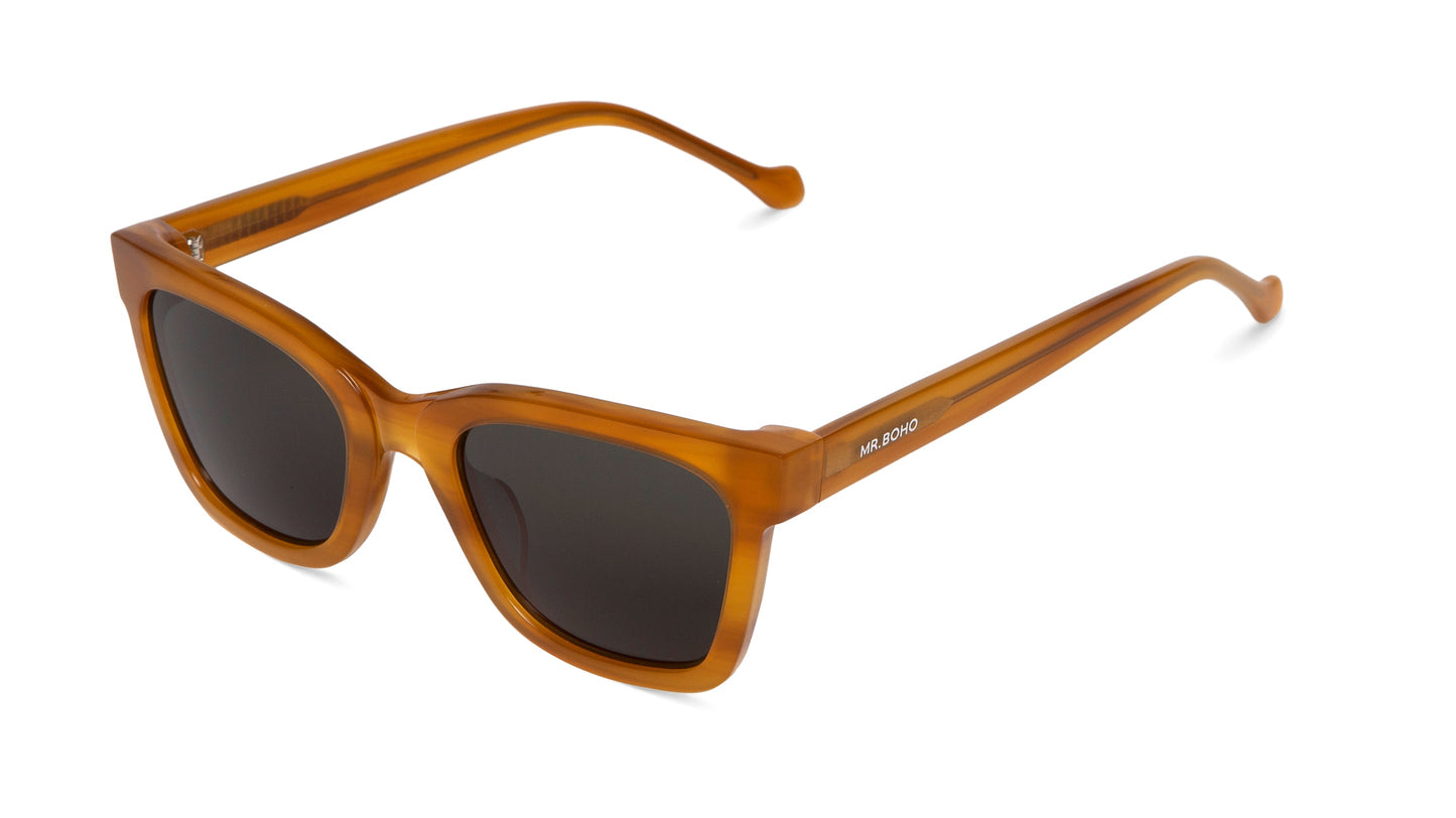 WARMTH GARTNER WITH CLASSICAL LENSES